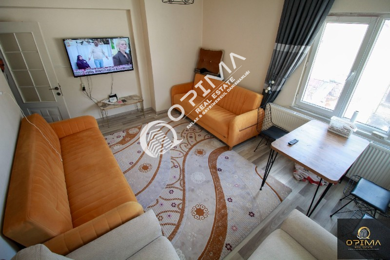 OPİMA EMLAKTAN OCAKLAR  MAHALLESİNDE &Ccedil;ARŞI MERKEZDE SATILIK 2+1 DAİRE 