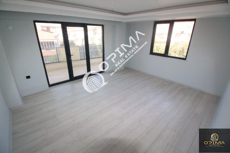 OPİMA EMLAK'TAN ATAT&Uuml;RK MAHALLESİNDE SIFIR YAŞINDA DENİZ MANZARALI SATILIK 3+2 DUBLEX DAİRE