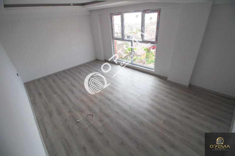 OPİMA EMLAK'TAN ALAETTİN MAHALLESİNDE NEZİH SİTE İ&Ccedil;ERİSİNDE SIFIR YAŞINDA DENİZ MANZARALI SATILIK 2+1 DAİRE