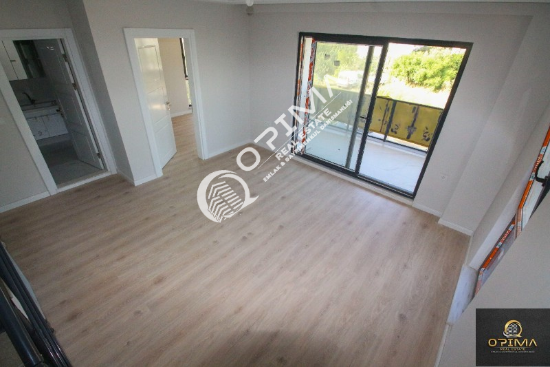 OPİMA EMLAKTAN OCAKLARDA CADDE &Uuml;ZERİ SIFIR YAŞINDA SATILIK 3+2  DUBLEX DAİRE