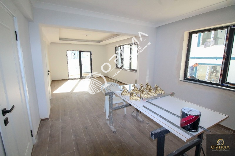 OPİMA EMLAK'TAN ALAETTİN MAHALLESİNDE SIFIR YAŞINDA 4+1 SATILIK DAİRE
