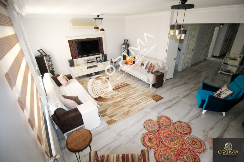 OPİMA EMLAK'TAN OCAKLAR  MAHALLESİNDE  250M&sup2; ALANA SAHİP 5+1 VİLLA SATILIKTIR