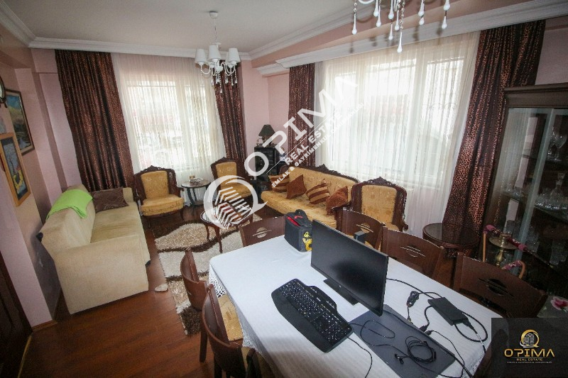 OPİMA EMLAKTAN YALI MAHALLESİNDE ŞAHANE KONUMLU SATILIK 2+1 DAİRE 